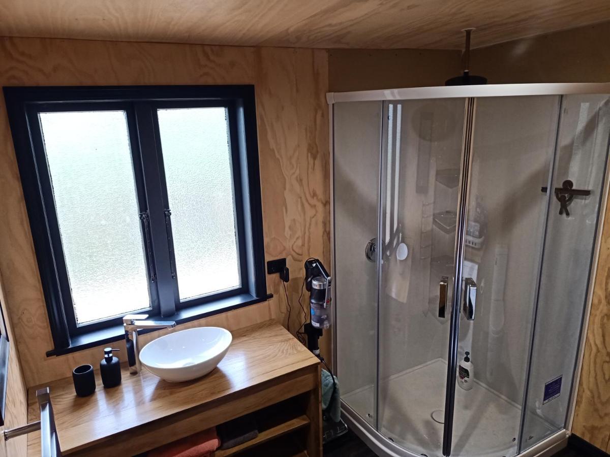 Renagour Cottage - Farmstay With Hot Tub! วังกานุย ภายนอก รูปภาพ